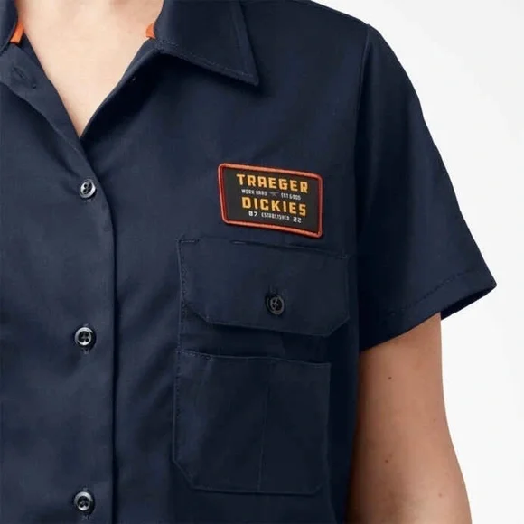 Traeger x Dickies Women's Ultimate Grilling Shirt - Picture 5 of 16